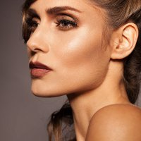 beauty make-up by Yasmin Vardar - Fotograf: Jennifer Töben