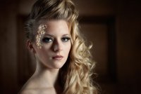 fashion make-up by Yasmin Vardar - Fotograf: Ian Flor