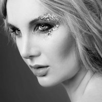 beauty make-up by Yasmin Vardar - Fotograf: Jennifer Töben